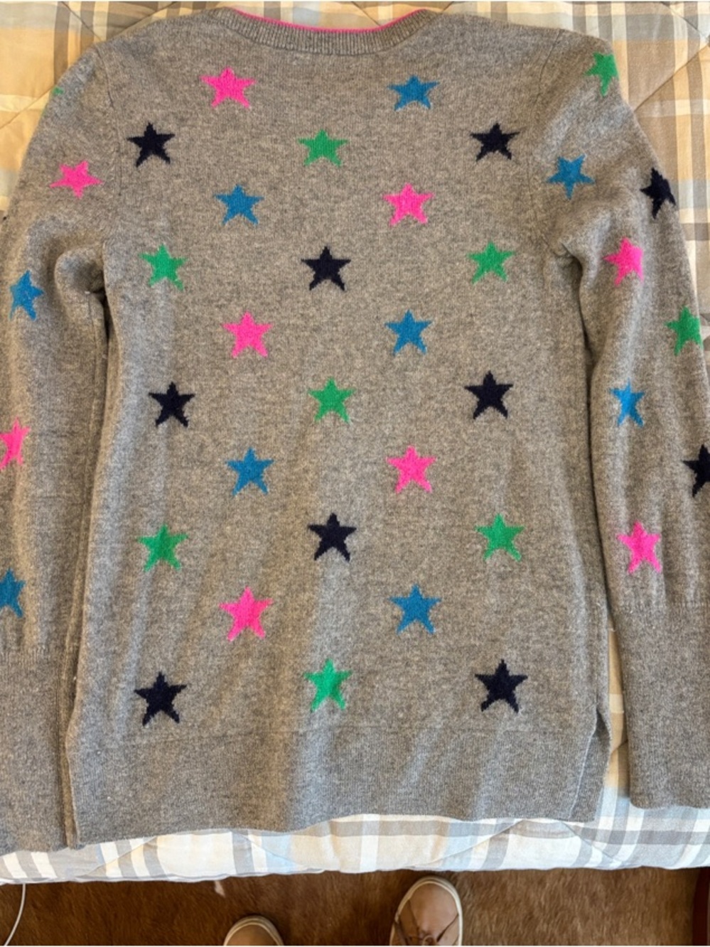Women's Gray Star Pattern Cashmere Blend Sweater - Multi Star Colors - Picture 2 of 2
